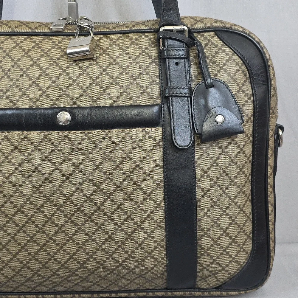 ✨️GUCCI GG Supreme Dimante Briefcase Bag